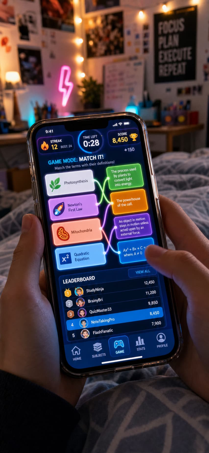 Smartphone tenu par un adolescent affichant l
